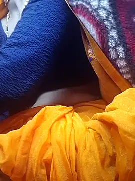 janvi sharma87 online show from December 18, 7:29 pm