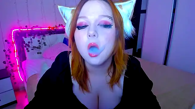 Snapshot of Lovly_Vixen chatting on November 29, 7:25 pm Lovly Vixen online show from November 29, 7:25 pm