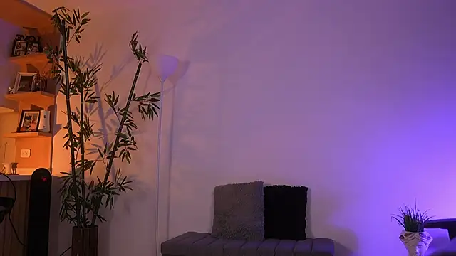 JessicaPratt online show from March 31, 2:19 pm