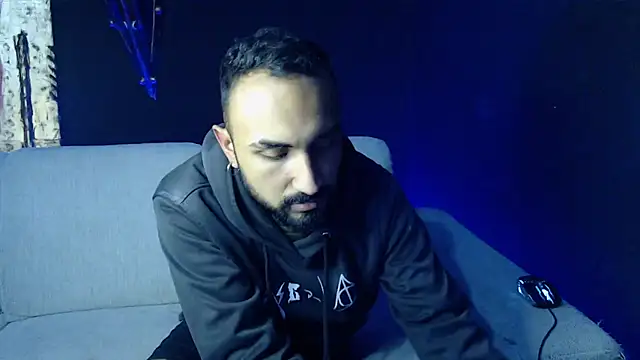  xsebassx  online show from November 17, 4:27 am