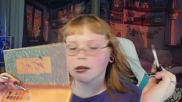 LottieReed online show from November 11, 3:07 pm