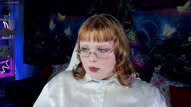 LottieReed online show from December 3, 3:55 pm