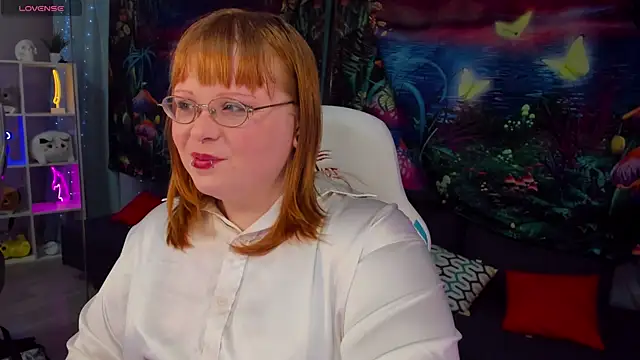 LottieReed online show from December 19, 3:03 pm