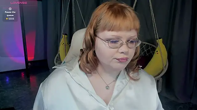 LottieReed online show from January 12, 4:03 pm