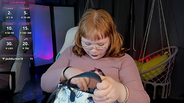 LottieReed online show from November 29, 4:51 pm