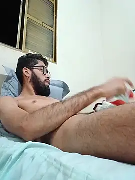 Snapshot of FerrariniHott chatting on December 5, 7:29 am FerrariniHott online show from December 5, 7:29 am