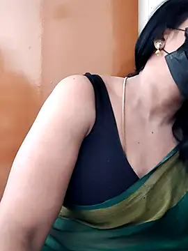 Snapshot of tamilammu1431 chatting on June 28, 5:03 am tamilammu1431 online show from June 28, 5:03 am