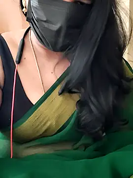 Snapshot of tamilammu1431 chatting on July 13, 5:29 am tamilammu1431 online show from July 13, 5:29 am