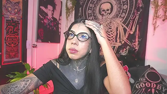 Dalia Vorhees online show from June 2, 1:49 am