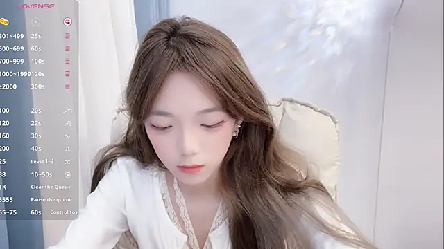 Snapshot of babyting-888- chatting on October 30, 1:42 pm babyting-888- online show from October 30, 1:42 pm