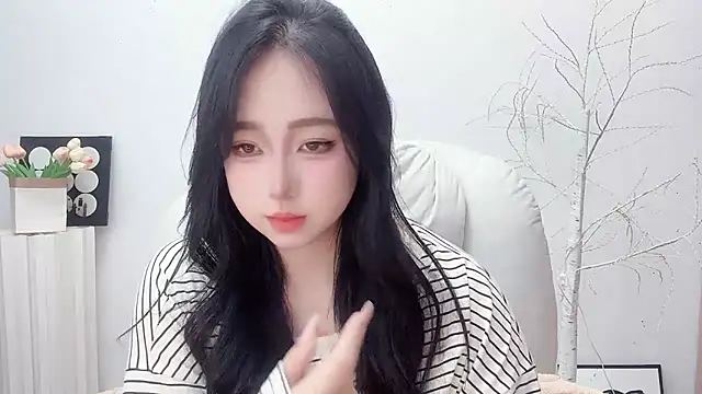 Snapshot of Love-hanzaizai718 chatting on December 17, 3:17 pm Love-hanzaizai718 online show from December 17, 3:17 pm