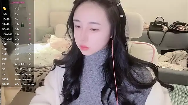 Love-hanzaizai718 online show from January 10, 11:49 am