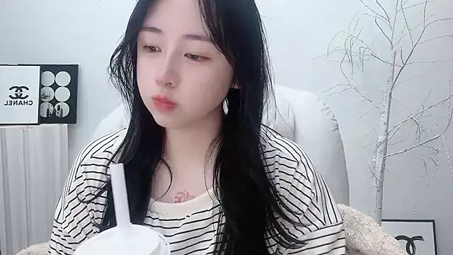 Snapshot of Love-hanzaizai718 chatting on November 15, 1:04 pm Love-hanzaizai718 online show from November 15, 1:04 pm