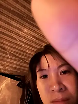 Cherry Le02 online show from October 26, 4:40 pm