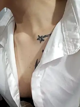 Cherry Le02 online show from April 18, 2:19 pm