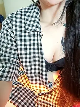 Cherry Le02 online show from November 13, 4:33 pm