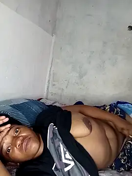 09slambitch online show from December 18, 4:39 am