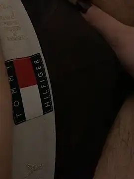 Snapshot of PassionCoupleLove chatting on October 31, 8:38 pm PassionCoupleLove online show from October 31, 8:38 pm