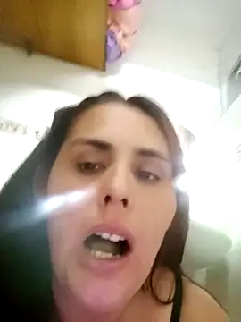 Snapshot of blanca24325 chatting on November 24, 4:23 am blanca24325 online show from November 24, 4:23 am