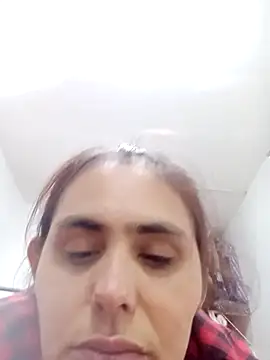 Snapshot of blanca24325 chatting on November 2, 10:15 pm blanca24325 online show from November 2, 10:15 pm