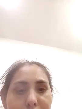 Snapshot of blanca24325 chatting on November 18, 3:32 am blanca24325 online show from November 18, 3:32 am