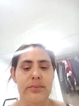 Snapshot of blanca24325 chatting on November 13, 4:22 pm blanca24325 online show from November 13, 4:22 pm