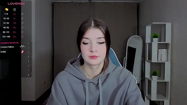 Snapshot of Ksarina chatting on November 14, 12:31 pm Ksarina online show from November 14, 12:31 pm