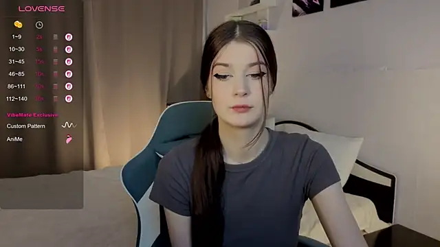 Snapshot of Ksarina chatting on November 8, 1:25 pm Ksarina online show from November 8, 1:25 pm