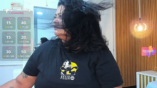 Hanna curvy  online show from November 26, 11:10 am