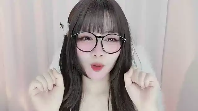 Snapshot of -zhuzhu-999- chatting on June 14, 2:24 am -zhuzhu-999- online show from June 14, 2:24 am