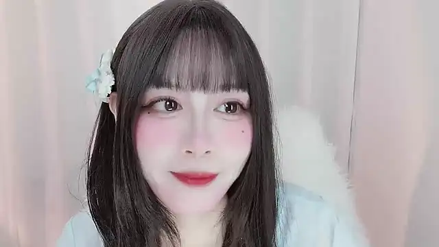 Snapshot of -zhuzhu-999- chatting on July 4, 8:24 pm -zhuzhu-999- online show from July 4, 8:24 pm