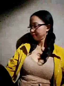 Snapshot of TRIEUTRIEU20 chatting on November 27, 12:38 pm TRIEUTRIEU20 online show from November 27, 12:38 pm