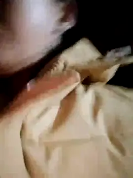 Snapshot of TRIEUTRIEU20 chatting on November 23, 11:20 am TRIEUTRIEU20 online show from November 23, 11:20 am