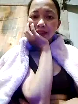 Snapshot of TRIEUTRIEU20 chatting on November 4, 2:21 pm TRIEUTRIEU20 online show from November 4, 2:21 pm