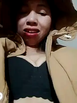 Snapshot of TRIEUTRIEU20 chatting on November 28, 1:11 pm TRIEUTRIEU20 online show from November 28, 1:11 pm