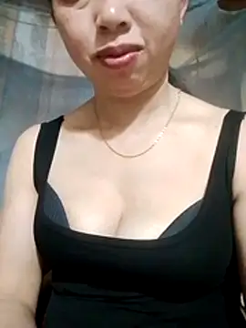 TRIEUTRIEU20 online show from April 4, 4:24 pm