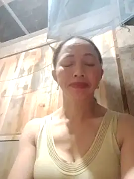 Snapshot of TRIEUTRIEU20 chatting on November 1, 1:49 pm TRIEUTRIEU20 online show from November 1, 1:49 pm