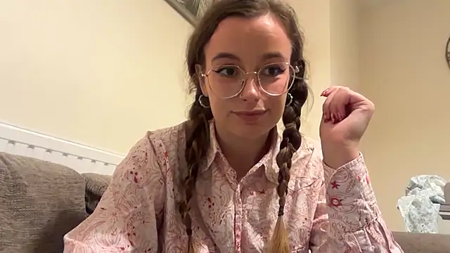 lolatheangel online show from December 14, 7:52 pm