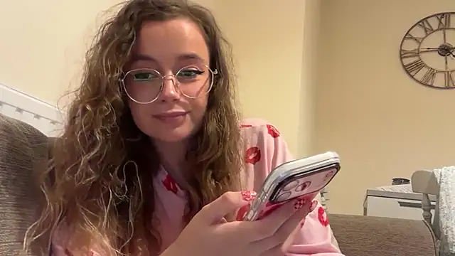 lolatheangel online show from December 15, 4:13 pm