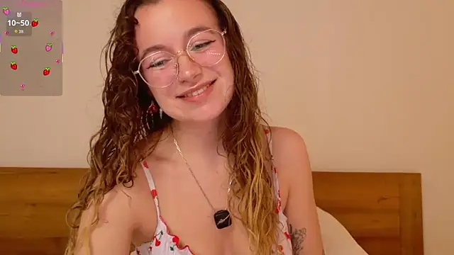 lolatheangel online show from March 3, 2:40 am