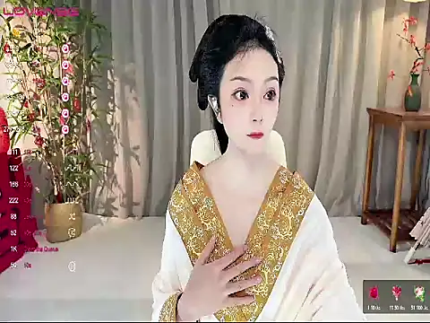 Snapshot of LuckyGirl_GeGe chatting on October 27, 8:04 am LuckyGirl GeGe online show from October 27, 8:04 am