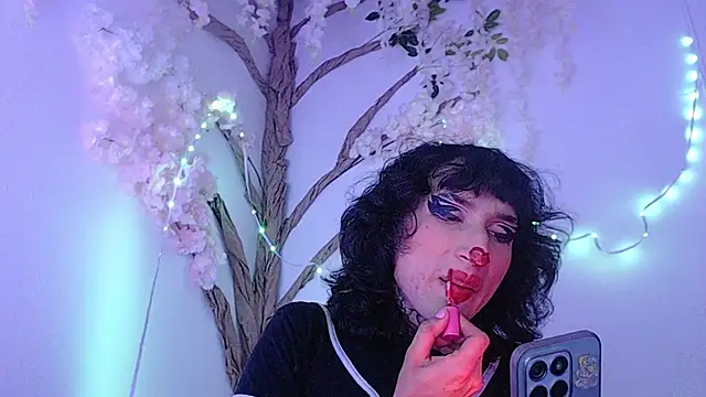 Snapshot of Sakura__Love_ chatting on October 25, 2:11 am Sakura  Love  online show from October 25, 2:11 am