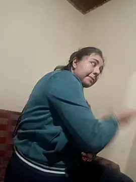 Snapshot of SantaRameriz chatting on November 5, 8:34 pm SantaRameriz online show from November 5, 8:34 pm