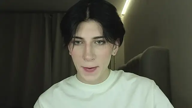 Oliver star boy  online show from March 10, 9:41 pm