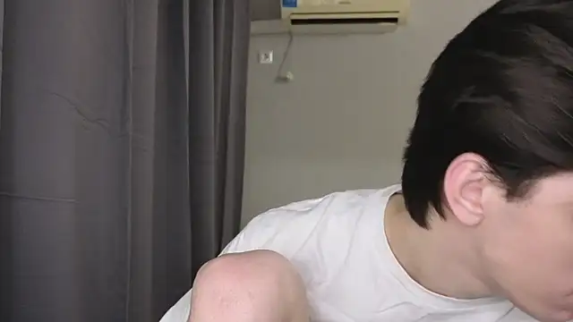 Oliver star boy  online show from November 1, 6:46 pm