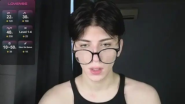 Oliver star boy  online show from November 27, 1:11 pm