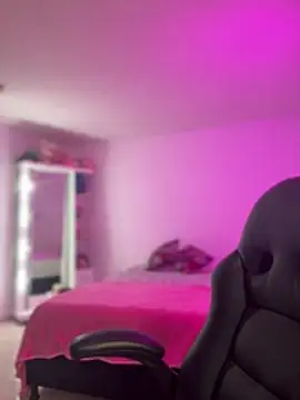 amber white15 online show from January 11, 5:25 am