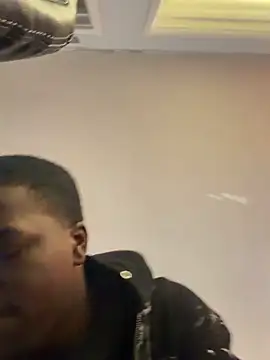 Snapshot of cjbuckkz11 chatting on February 12, 3:01 pm cjbuckkz11 online show from February 12, 3:01 pm