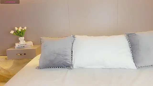 AmyColman  online show from February 24, 12:17 pm