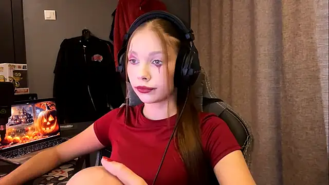 Snapshot of Softixq chatting on November 1, 1:16 pm Softixq online show from November 1, 1:16 pm